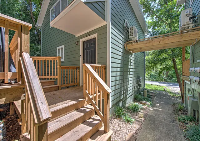 Photo 3 of Condo for sale at 229 Gregg Ave #1C, Fayetteville, AR 72701 | MLS# 1356770 | Listing updated on 2026-08-05