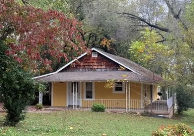 1st image of 1004, 1006, 1004 1/2 Willow, Harrison, AR 72601 | MLS# 1356726