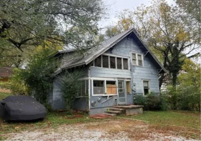 2nd image of 1004, 1006, 1004 1/2 Willow, Harrison, AR 72601 | MLS# 1356726