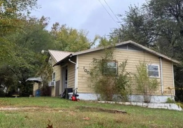 3rd image of 1004, 1006, 1004 1/2 Willow, Harrison, AR 72601 | MLS# 1356726