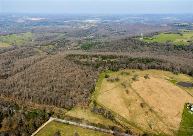 36th image of 19763 Pug Gayer Rd, Goshen, AR 72735 | MLS# 1356835