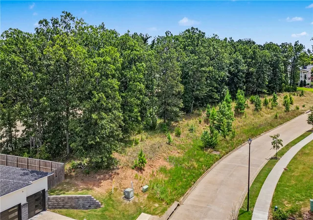 5th image of 2336 Windswept Ln, Fayetteville, AR 72703 | MLS# 1356875
