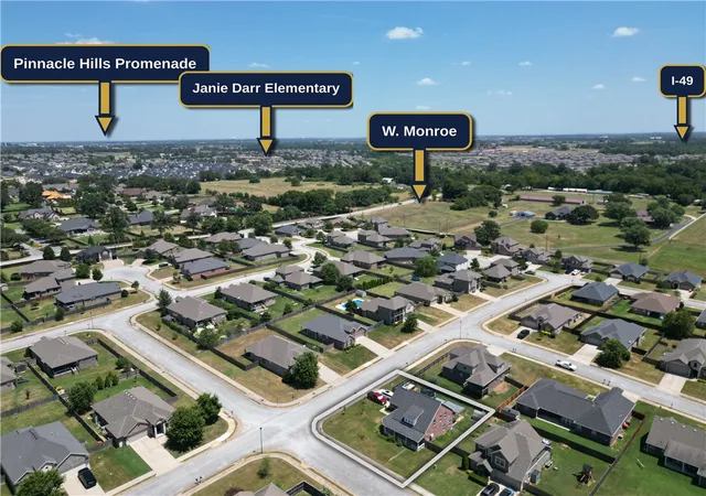 4th image of 1701 E Crestwood Hills Ln, Cave Springs, AR 72718 | MLS# 1356891