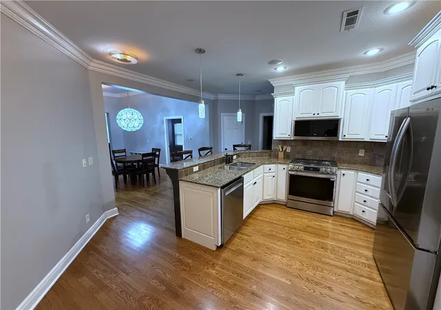 Photo 5 of Sale Pending at 6655 W Valley View Rd, Rogers, AR 72758 | MLS# 1356906 | Listing updated on 2026-08-27