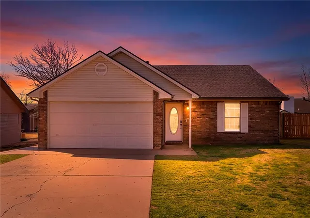 Photo 1 of Single family home for sale at 2702 W Margaret St, Rogers, AR 72756 | MLS# 1356774 | Listing updated on 2026-07-28