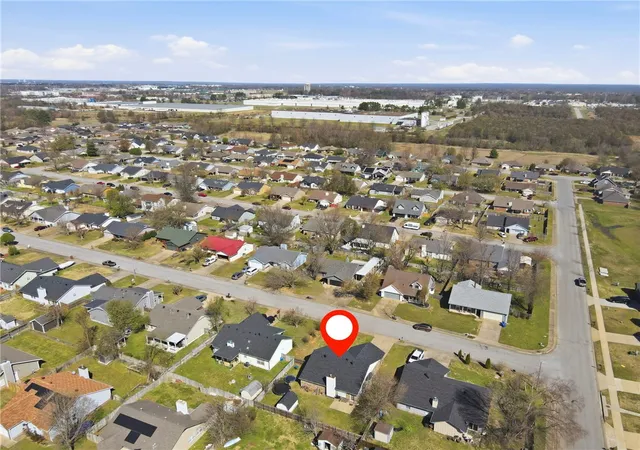 Photo 5 of Single family home for sale at 2702 W Margaret St, Rogers, AR 72756 | MLS# 1356774 | Listing updated on 2026-07-28
