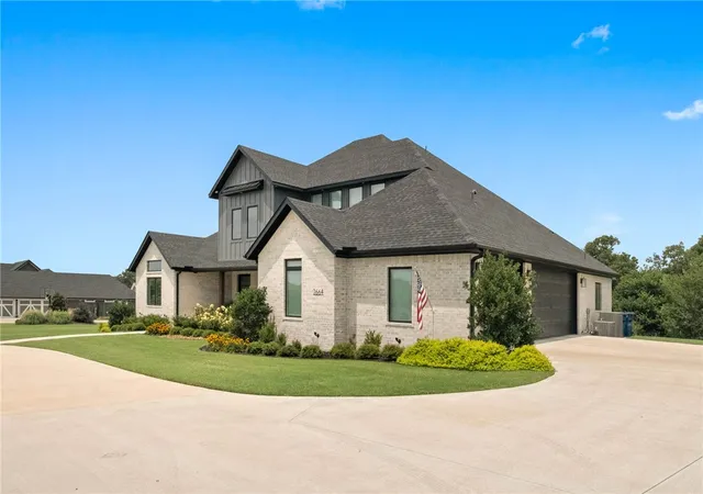 3rd image of 2664 Highlands Wy, Springdale, AR 72762 | MLS# 1356933