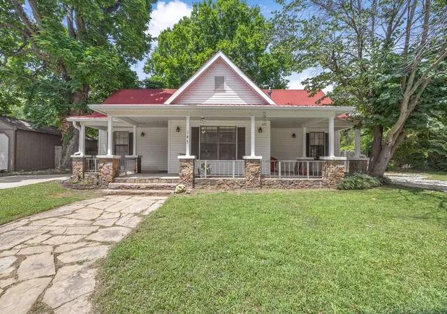 1st image of 147 Maple Ave, West Fork, AR 72774 | MLS# 1356364