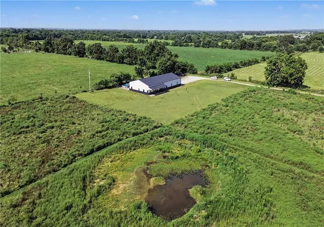 2nd image of 24885 Austin Rd, Gravette, AR 72736 | MLS# 1356944