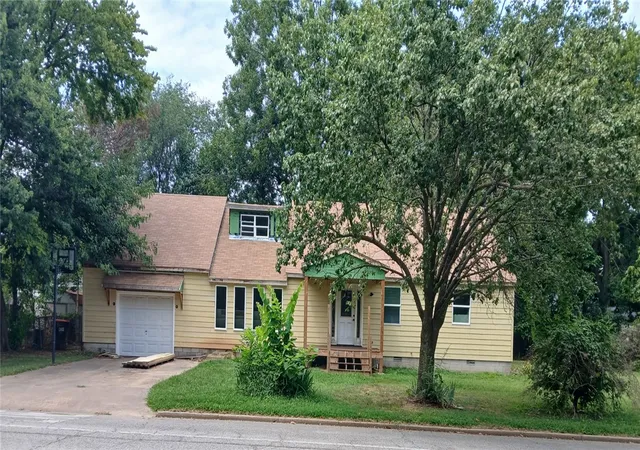 1st image of 208 Quandt Ave, Springdale, AR 72764 | MLS# 1357049