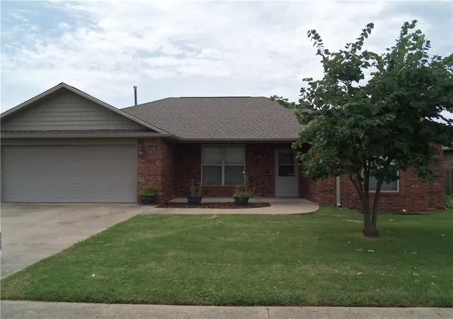 1st image of 1902 N Messick Ct, Siloam Springs, AR 72761 | MLS# 1356889