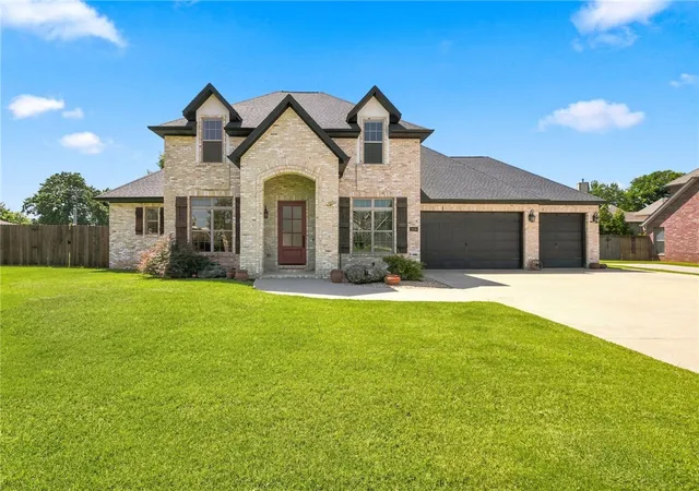 2nd image of 2806 S Creekside Dr, Rogers, AR 72758 | MLS# 1357059