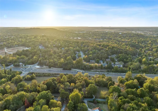 3rd image of 3105 N Old Wire Rd, Fayetteville, AR 72703 | MLS# 1356974