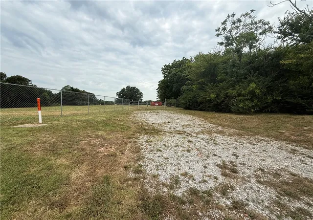 2nd image of 2814 S 64th St, Springdale, AR 72762 | MLS# 1356859