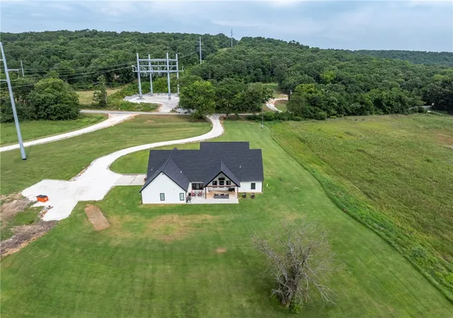 Photo 3 of Single family home for sale at 14720 N Wedington Blacktop Rd, Lincoln, AR 72744 | MLS# 1356600 | Listing updated on 2026-09-17
