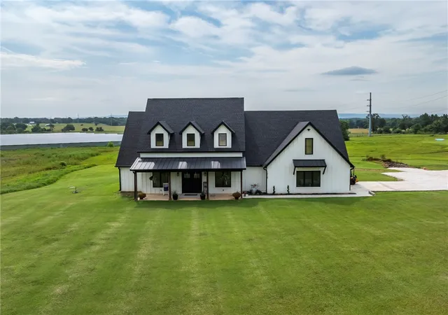 42nd image of 14720 N Wedington Blacktop Rd, Lincoln, AR 72744 | MLS# 1356600