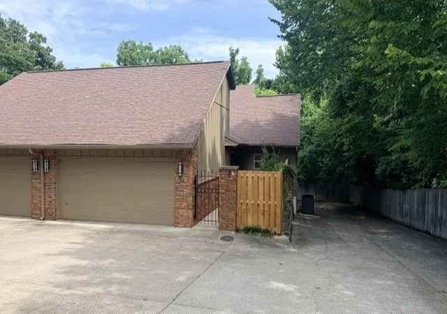 50th image of 80 E Sycamore St, Fayetteville, AR 72703 | MLS# 1356678