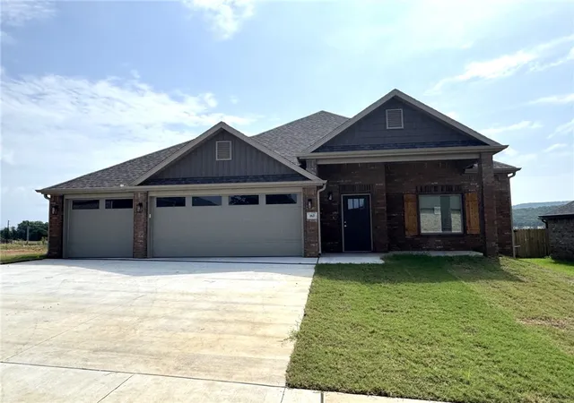 1st image of 163 S Eagle Mountain St, Prairie Grove, AR 72753 | MLS# 1357135