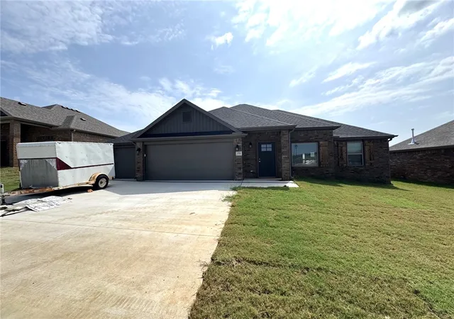 1st image of 173 S Eagle Mountain St, Prairie Grove, AR 72753 | MLS# 1357138