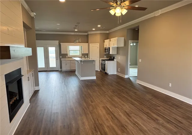3rd image of 213 S Eagle Mountain St, Prairie Grove, AR 72753 | MLS# 1357141