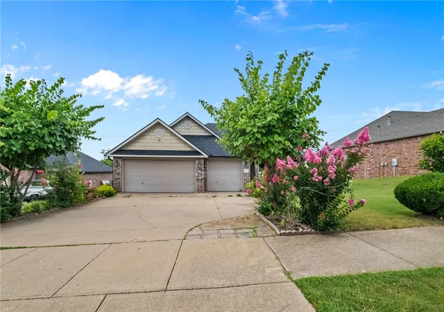 5th image of 3242 Glenbrook Loop, Springdale, AR 72764 | MLS# 1356996