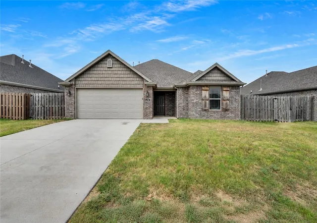 1st image of 470 Holly St, Centerton, AR 72719 | MLS# 1357043