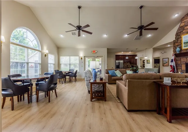4th image of 2286 W Pinehills Dr #2, Fayetteville, AR 72704 | MLS# 1356481