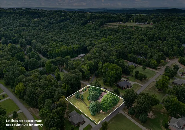 2nd image of 153 Channel Cir, Russellville, AR 72802 | MLS# 1356942