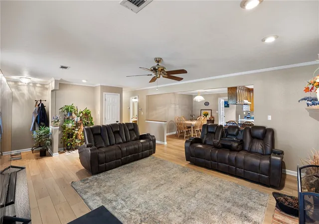 4th image of 153 Channel Cir, Russellville, AR 72802 | MLS# 1356942