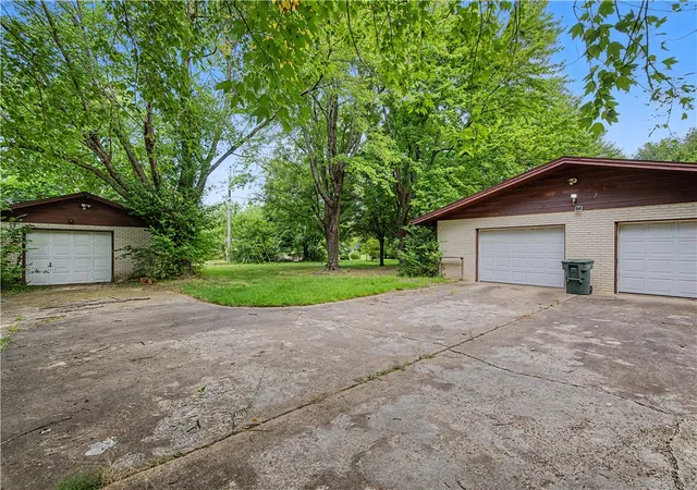 16th image of 6480 W Wedington Dr, Fayetteville, AR 72704 | MLS# 1357211