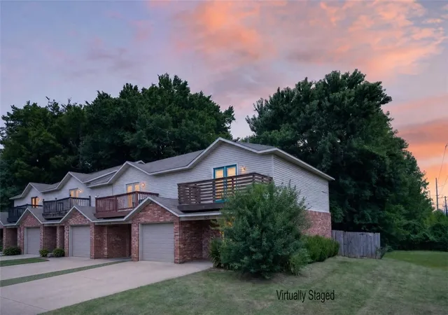 4th image of 820 Peachtree Dr, Fayetteville, AR 72703 | MLS# 1357221