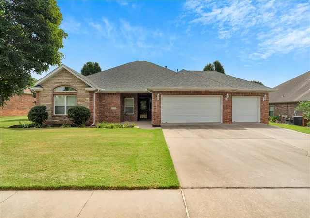 1st image of 11242 Club House Pkwy, Farmington, AR 72730 | MLS# 1356575