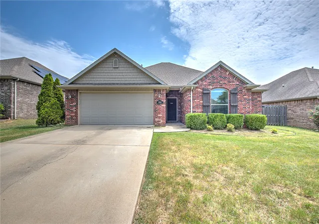 Photo 1 of Single family home for sale at 3046 N Autumn Rose Ave, Fayetteville, AR 72704 | MLS# 1357196 | Listing updated on 2026-08-04