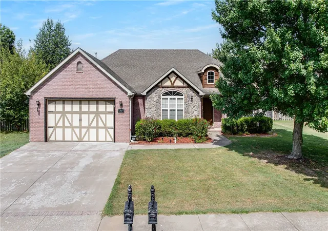 1st image of 741 Sienna Dr, Centerton, AR 72719 | MLS# 1356794