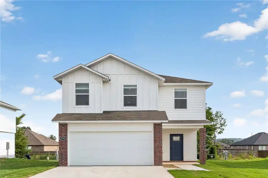 Photo 1 of Single family home for sale at 607 Sw Benton Ave, Gravette, AR 72736 | MLS# 1357289 | Listing updated on 2026-10-29