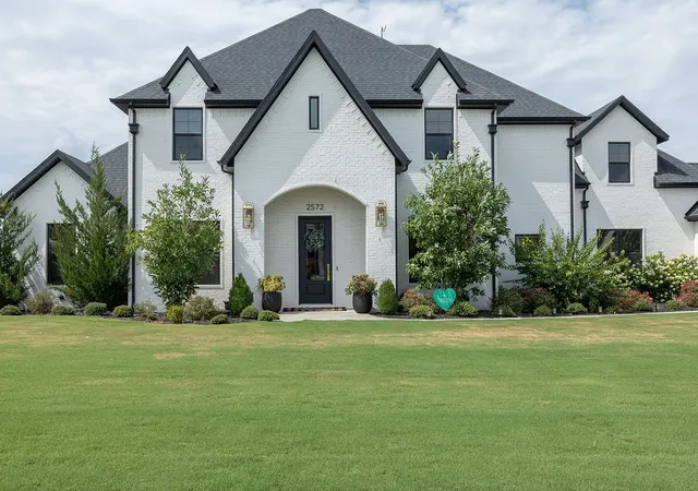 2nd image of 2572 Riverfront Ln, Fayetteville, AR 72703 | MLS# 1357299