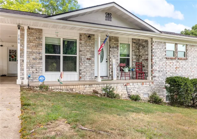 4th image of 106 Graham St, Harrison, AR 72601 | MLS# 1357311