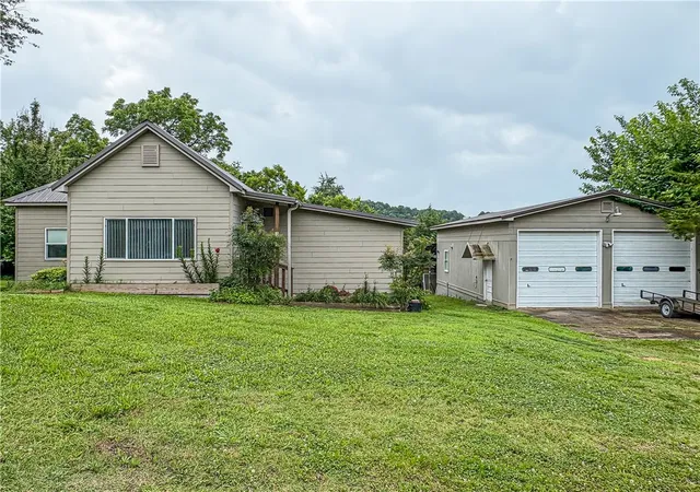 1st image of 504 Mclean Ave, Cotter, AR 72626 | MLS# 1357364