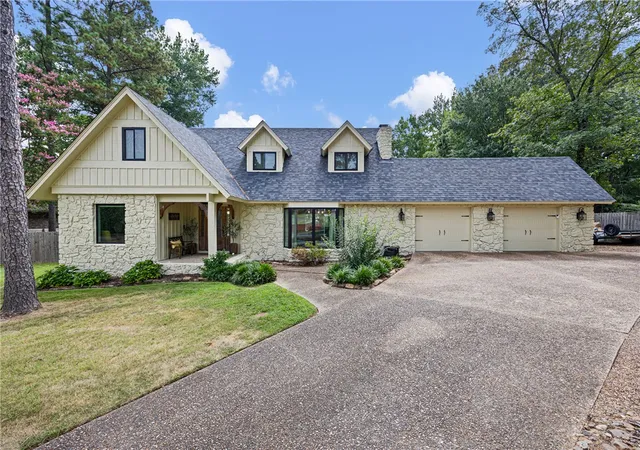 1st image of 269 S Inglewood Ave, Russellville, AR 72801 | MLS# 1357179