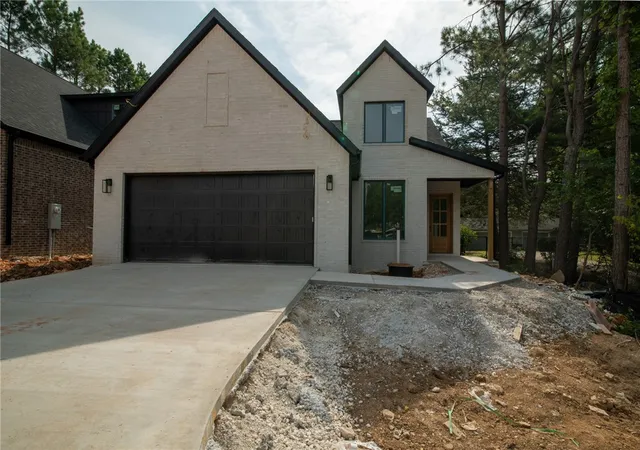 1st image of 316 S Happy Hollow Rd, Fayetteville, AR 72701 | MLS# 1357417