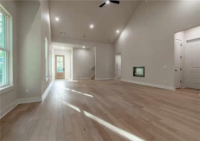 Photo 3 of Single family home for sale at 316 S Happy Holw Rd, Fayetteville, AR 72701 | MLS# 1357417 | Listing updated on 2026-10-04