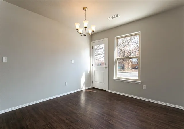 3rd image of 1743 E Central St, Siloam Springs, AR 72761 | MLS# 1357434