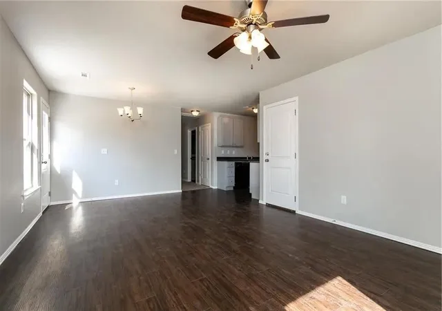 4th image of 1743 E Central St, Siloam Springs, AR 72761 | MLS# 1357434