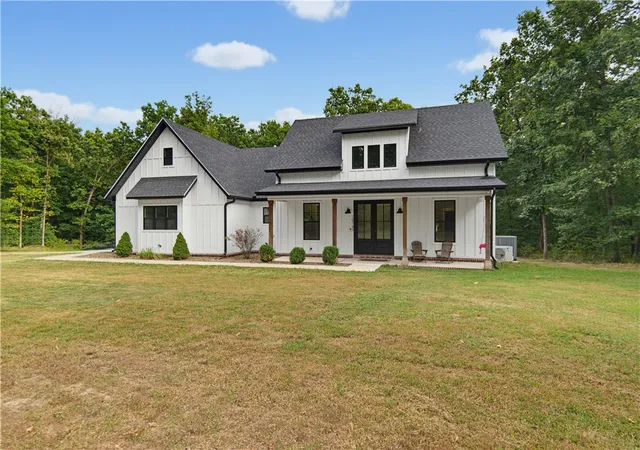 2nd image of 15747 Goldfinch Rd, Gravette, AR 72736 | MLS# 1357363