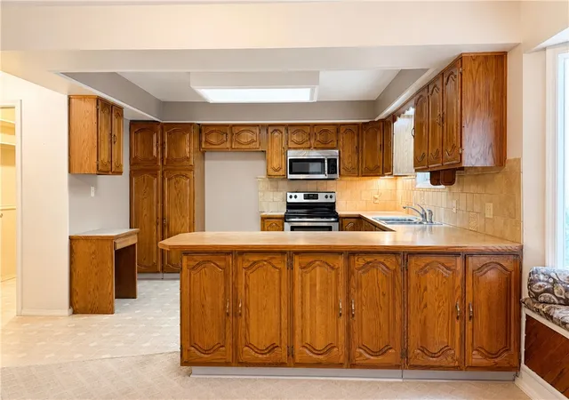 3rd image of 8 Weston Ln, Bella Vista, AR 72715 | MLS# 1356809