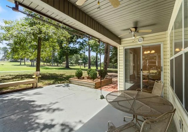 3rd image of 17 Saint Andrews Ln, Holiday Island, AR 72631 | MLS# 1357456