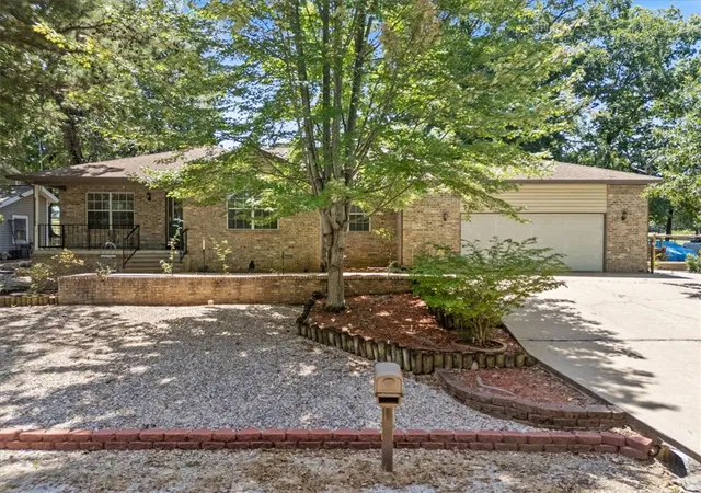 5th image of 17 Saint Andrews Ln, Holiday Island, AR 72631 | MLS# 1357456