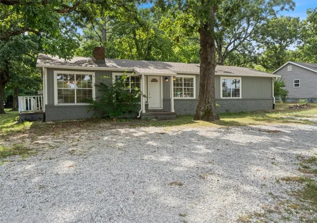 1st image of 1358 N Lewis Ave, Fayetteville, AR 72703 | MLS# 1357454