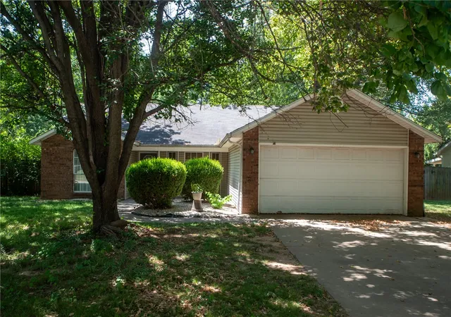 1st image of 1299 N Fieldstone Ave, Fayetteville, AR 72704 | MLS# 1357479