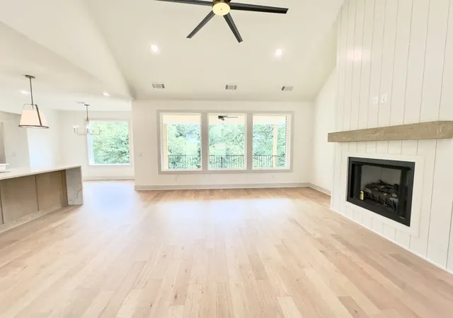 3rd image of 27 Cullen Hills Dr, Bella Vista, AR 72715 | MLS# 1357306